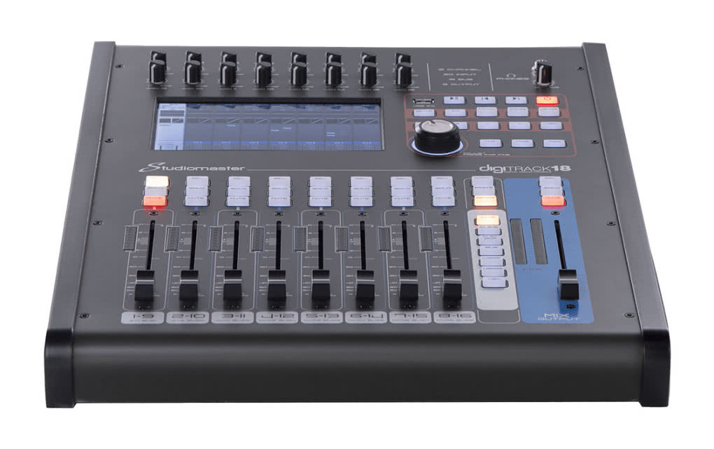 DIGITRACK 18 rozszerza serię cyfrowych mikserów Studiomaster