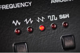 Pro 3 - syntezator hybrydowy
