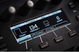 Pro 3 - syntezator hybrydowy