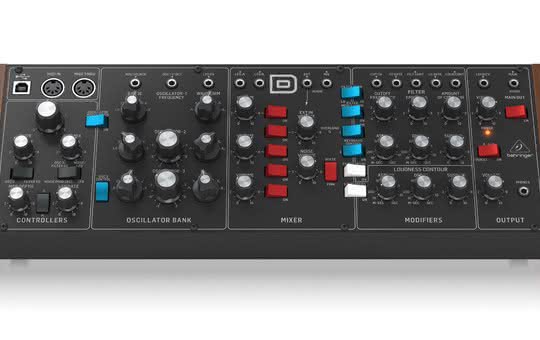 Model D - syntezator analogowy