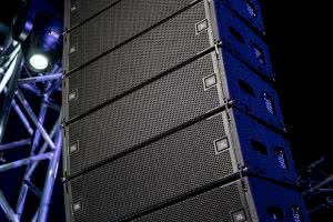 JBL VTX A8 na wyposażeniu Especto Agencja Eventowa 