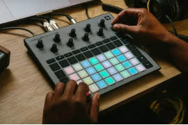 Circuit Rhythm - sampler