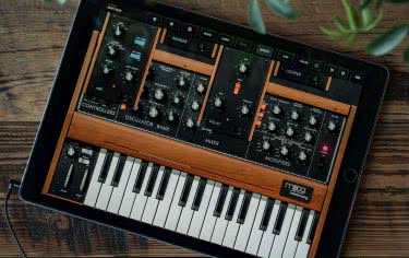 Aplikacja Minimoog Model D za darmo na iOS! 