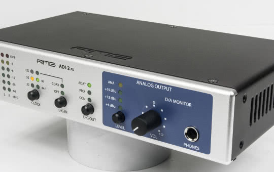 ADI-2 FS - przetwornik A/C/A