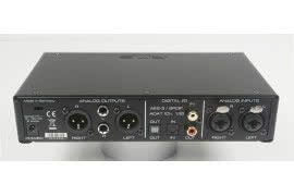 ADI-2 FS - przetwornik A/C/A