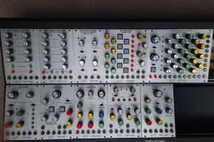 Behringer sklonuje ARP 2500?!