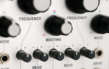 Blades - stereofoniczny filtr od Mutable Instruments 
