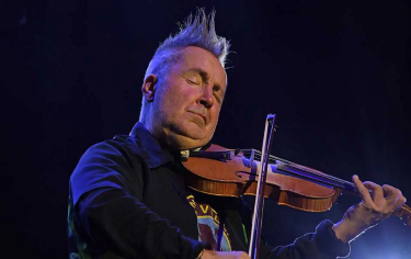 Koncert Nigel’a Kennedy’ego z systemem JBL VTX A6 
