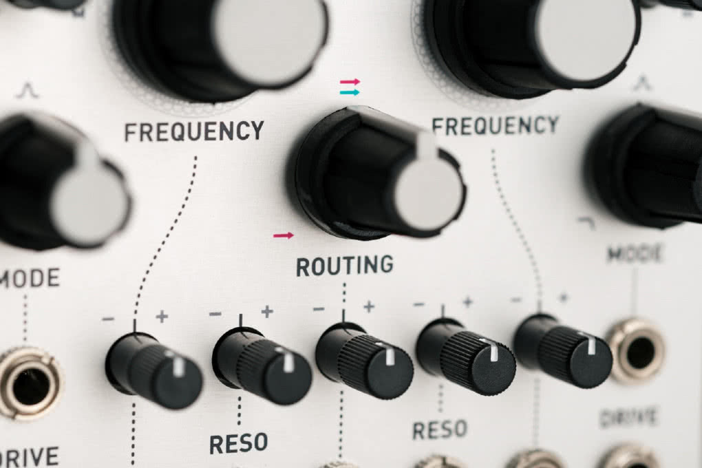 Blades - stereofoniczny filtr od Mutable Instruments
