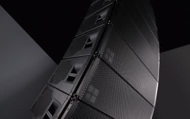 Premiera nowego systemu liniowego od d&b audiotechnik 