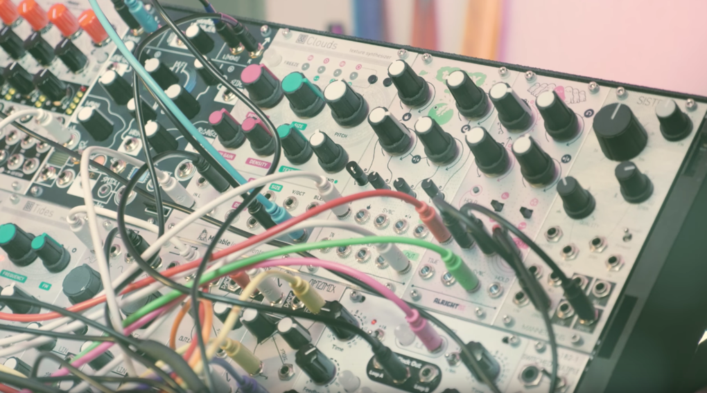Modularnie czy jednak standalone?