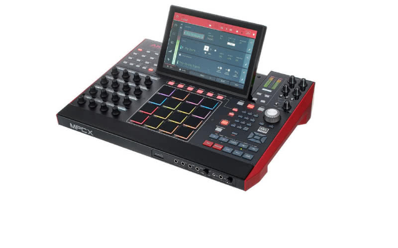 MPC X - cyfrowa stacja robocza