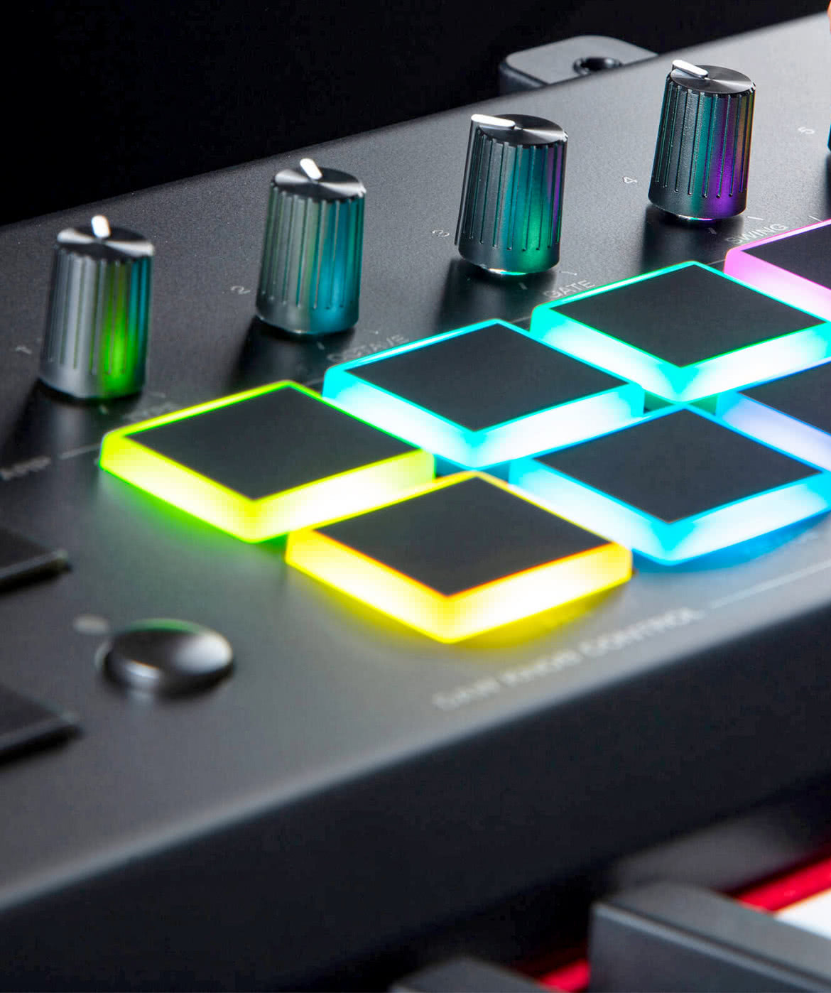 Hammer 88 Pro - klawiatura główna i kontroler MIDI