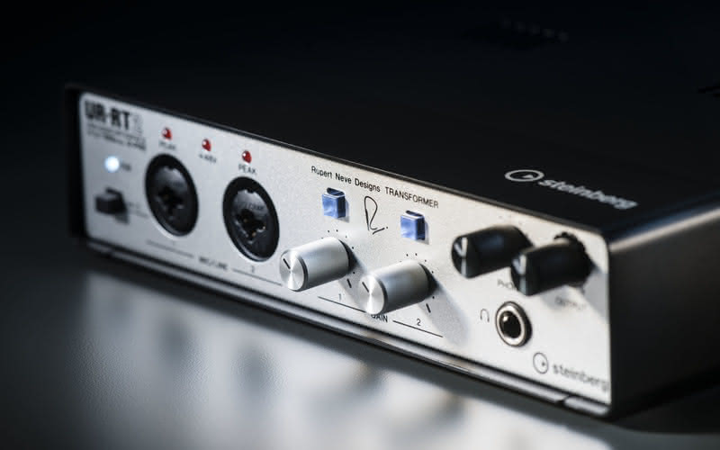 UR-RT2 - interfejs audio/MIDI