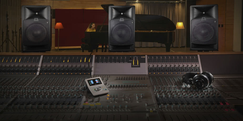 Neal Pogue - kolejna legenda z monitorami JBL 7 Series