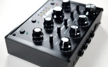 Doktor A - mobilny efekt typu reverb / delay 