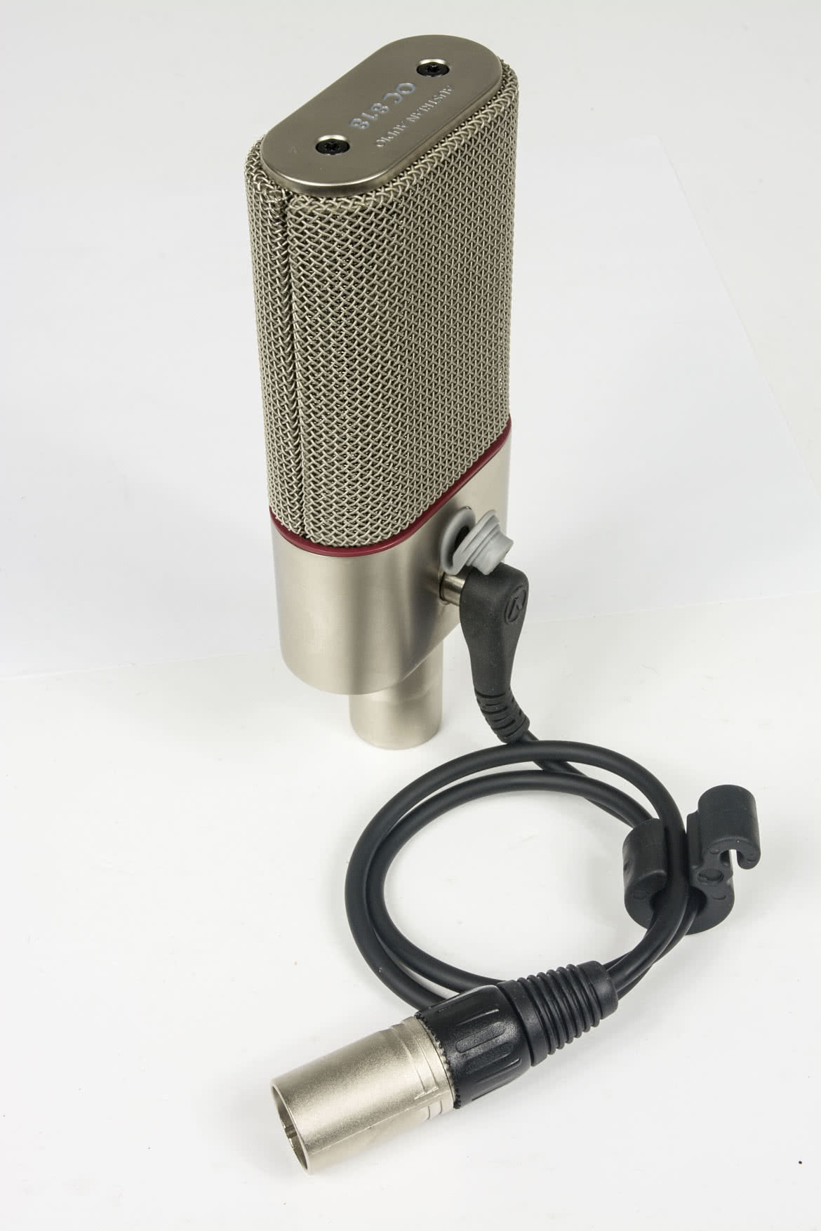 OC818 - mikrofon wielkomembranowy