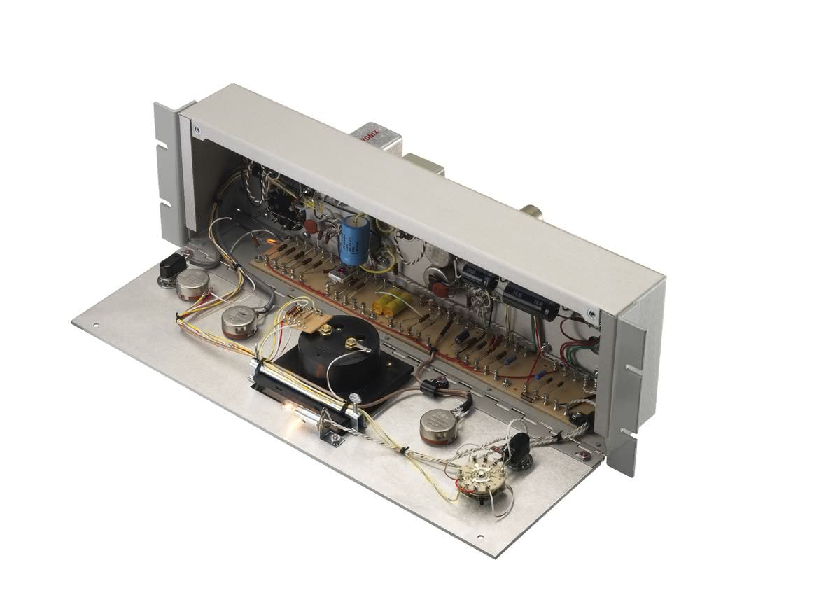 Pakiet EiS - IK Multimedia White 2A