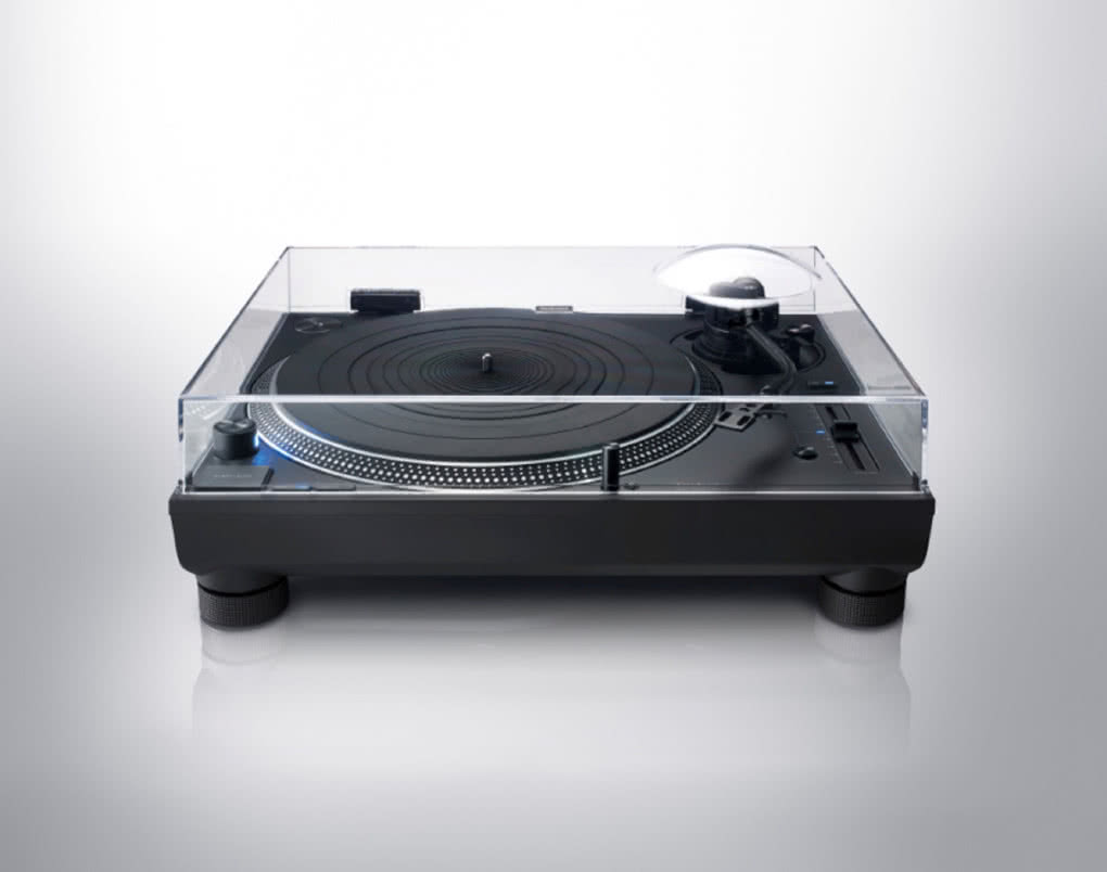 Technics wprowadza kolejną generację kultowych gramofonów high-end z serii SL-1200 z rewolucyjną nową metodą sterowania napędem