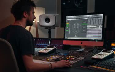 Genelec przedstawia funkcje systemu GLM 4 