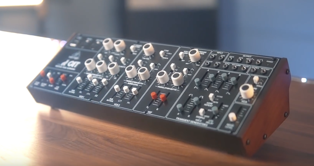Nowy syntezator na Nowy Rok - Behringer Cat