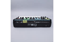 Grandmother - syntezator analogowy