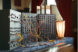 Grandmother - syntezator analogowy