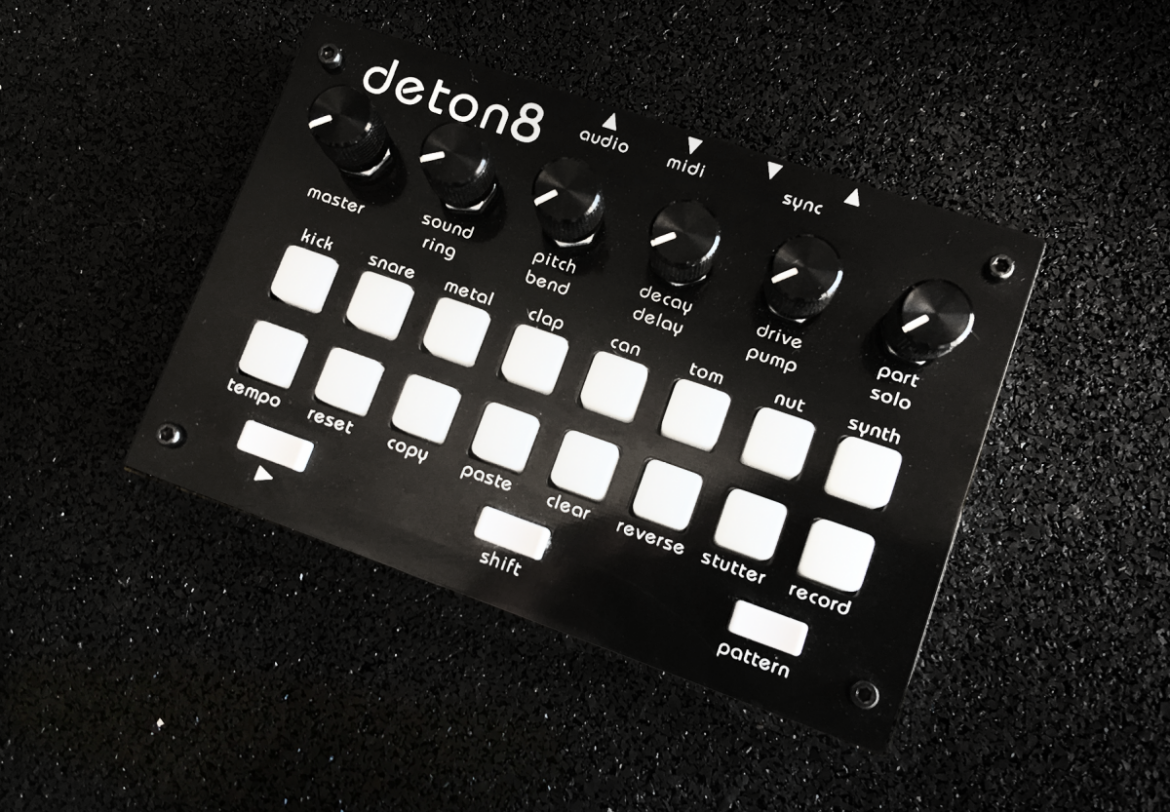 Mobilny producent: Empress Effects ZOIA i Twisted-Electronic Deton8