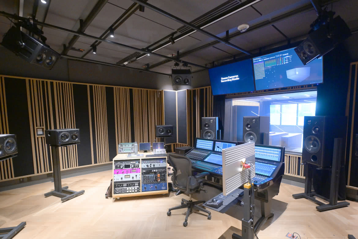 IsoAcoustics zapewniło profesjonalną wibroizolację akustyczną dla Deane Cameron Recording Studio w Massey Hall