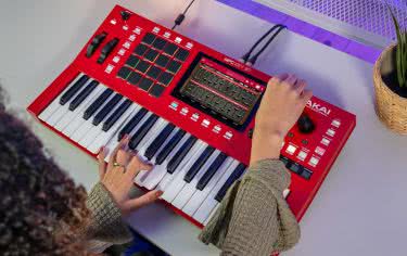 Akai MPC Key 37 - stacja robocza 