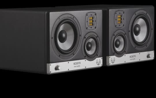 SC3070 - trójdrożne monitory aktywne