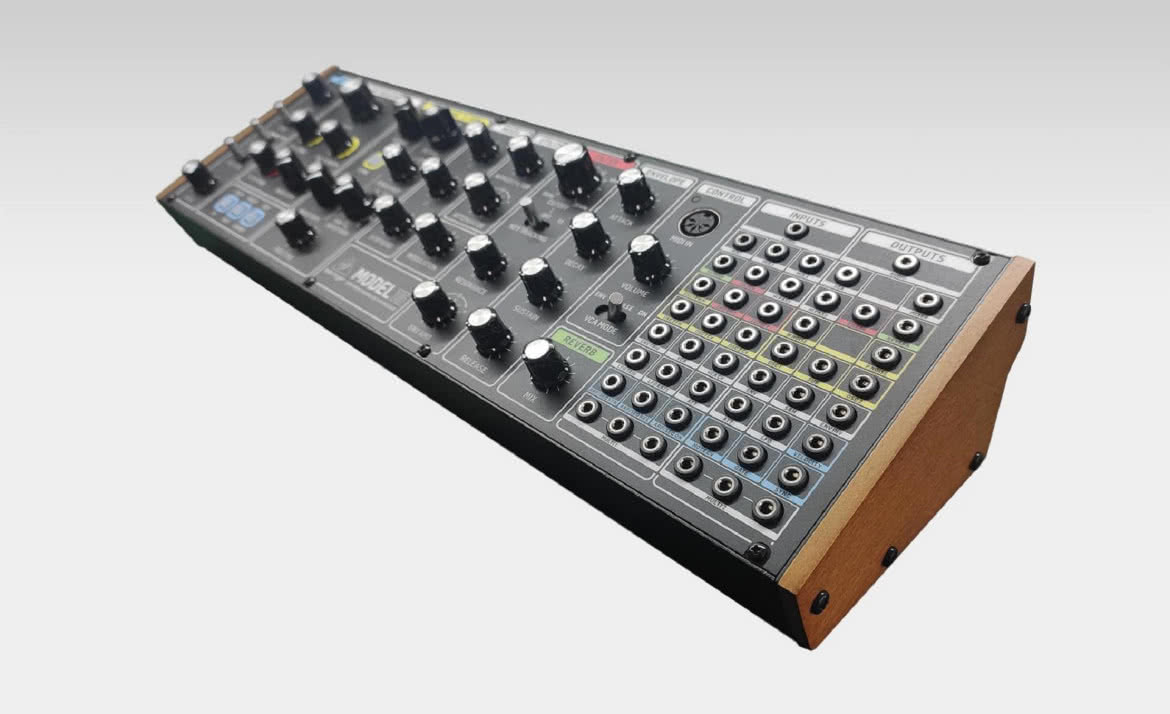 Behringer Model 15
